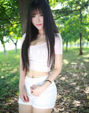 夏瑶baby《清新热裤妹子外拍》 秀人网 No.345