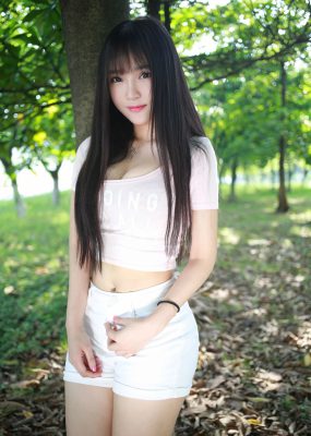夏瑶baby《清新热裤妹子外拍》 秀人网 No.345