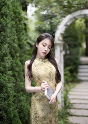秀人网 No.7083 徐莉芝Booty 欧式文艺风性感写真