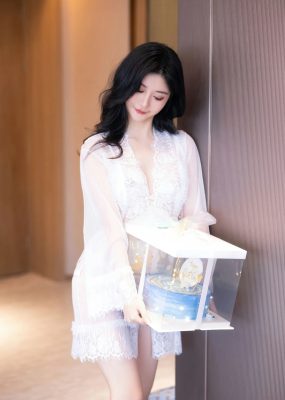 秀人网 No.7348 幼幼 白色网纱性感写真