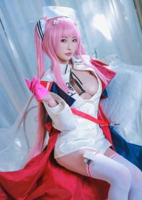 清水由乃 – 英仙座护士服