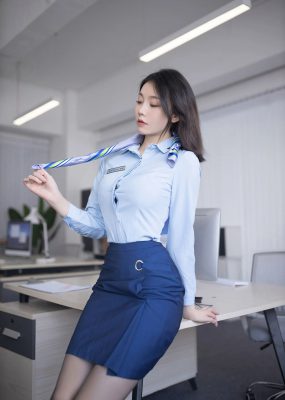 秀人网 No.5021 安然anran 黑丝美腿