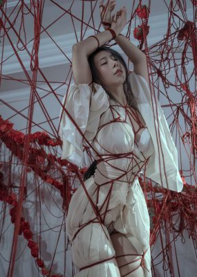 云溪溪 – 奶桃 囚鸟