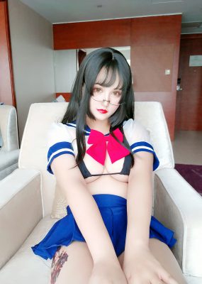 夏鸽鸽不想起床 透明jk