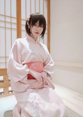 白银 – 和服温泉