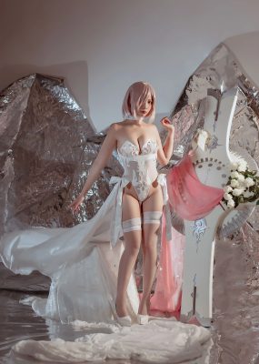 人气Coser二佐Nisa – fate玛修婚纱