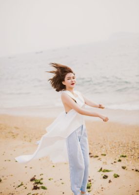 廿十(凯竹)《海边唯美风+性感室内》 秀人 NO.879