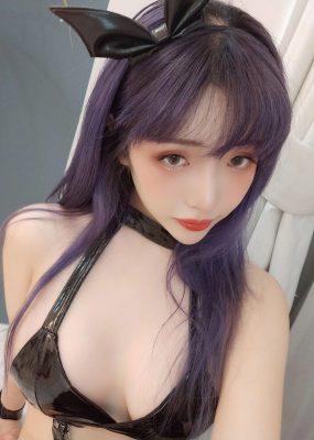 网红COS 雯妹 – 漆皮恶魔