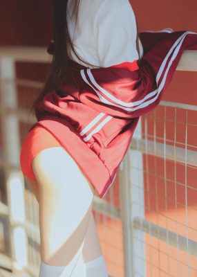 桜桃喵 – 红色体操服