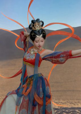 年年Nnian – 飞天