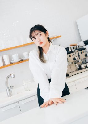 [LOOZY] Sonson – Nude Apron