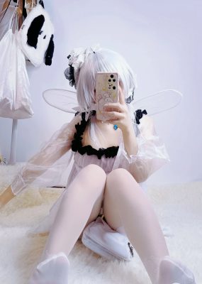 伊喵君 – 碧蓝航线 小光辉