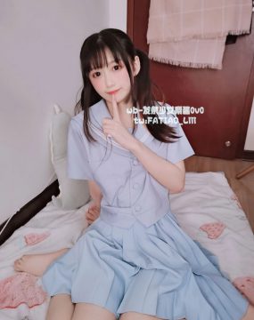 迷之呆梨(发条少女) – 水蓝JK