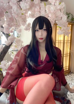 网红COS Money冷冷 – 新年快乐