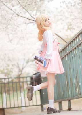 花柒Hana – 宫园熏粉裙