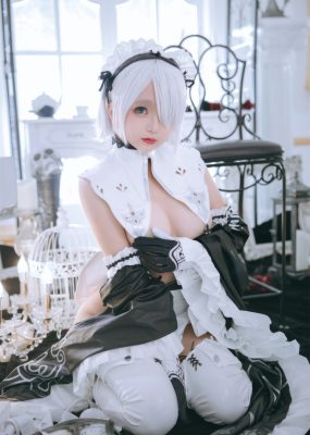 日奈娇 – 2B奶盖女仆