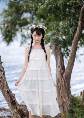 微博福利姬镜酱 – 静夏之花环女孩
