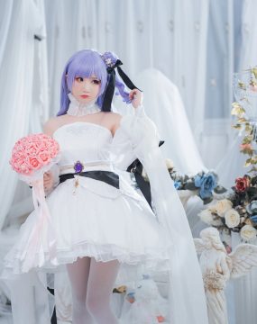 可爱人气Coser面饼仙儿 – 独角兽婚纱