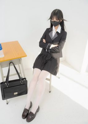 紧急企划 – 内部 见希 职员