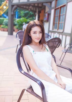 夏茉GIGI《2套服饰街拍》 爱蜜社IMiss Vol.066