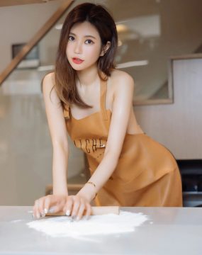 秀人网 No.5634 绮里嘉ula 厨娘美腿