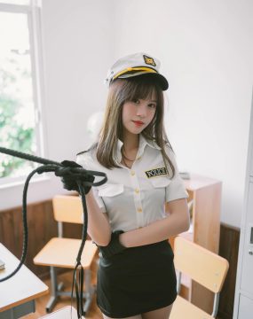 千反田鹿子 – 日常女警