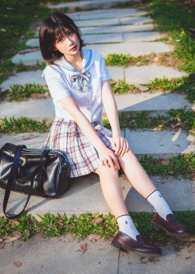 网红COS 阿了个fifi – 阳光JK