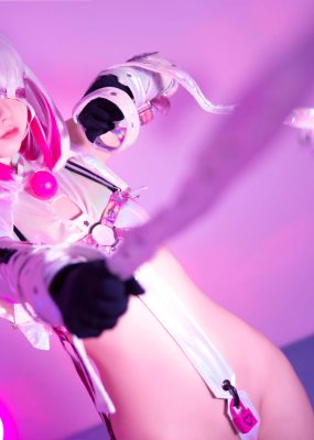 网红COS G44不会受伤 – 珀尔诺