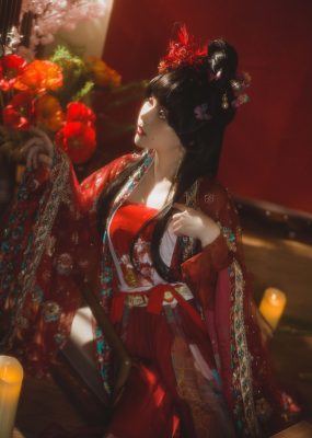 凛子酱 – 抚绸衣庄