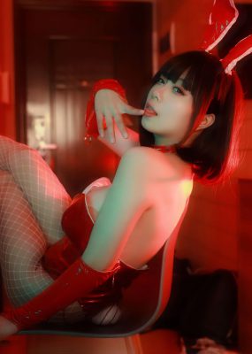 末夜787 – 红色兔女郎