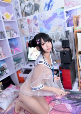 NAGISA魔物喵 – 电玩少女