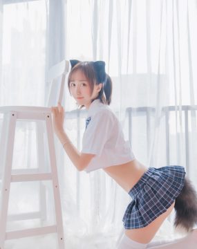 萌系小姐姐木绵绵OwO – 怀中猫