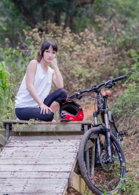 [Fantasy Factory] 小丁Cosplay – 单车少女 黑胶 情趣网衫
