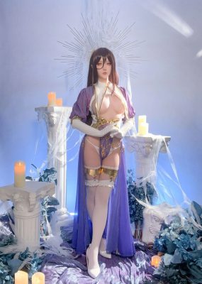 星之迟迟 – 圣处理修女 彼得罗涅手办同人