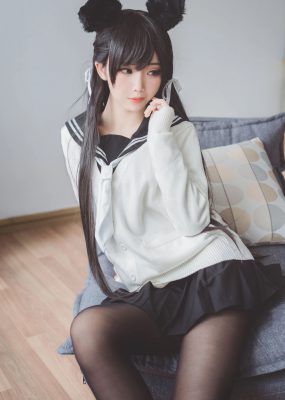 可爱人气Coser面饼仙儿 – 制服爱宕
