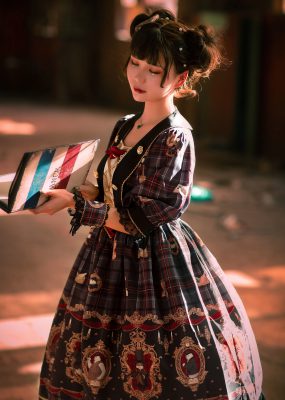 网红COS 北之北 – 贝克街侦探社物语Lolita