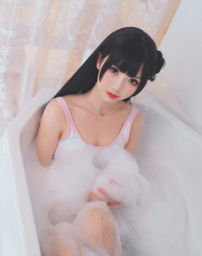 可爱人气Coser面饼仙儿 – 浴缸泡泡