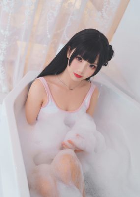 可爱人气Coser面饼仙儿 – 浴缸泡泡