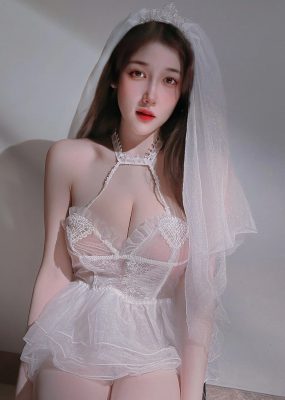 微密圈 可可西yyy – 纯情婚纱下的RQ