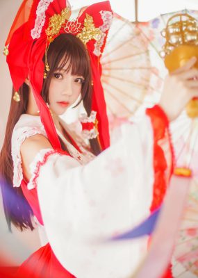 网红少女 桜桃喵《灵梦 新年快乐》