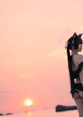 网红COS G44不会受伤 – 碧蓝档案 黑見芹香 海边泳装