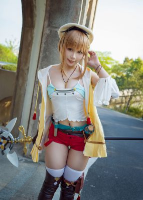 麻花麻花酱 – 莱莎