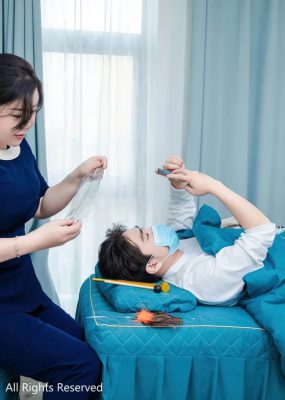 秀人网 No.6878 王婉悠Queen 性感技师装扮性感写真